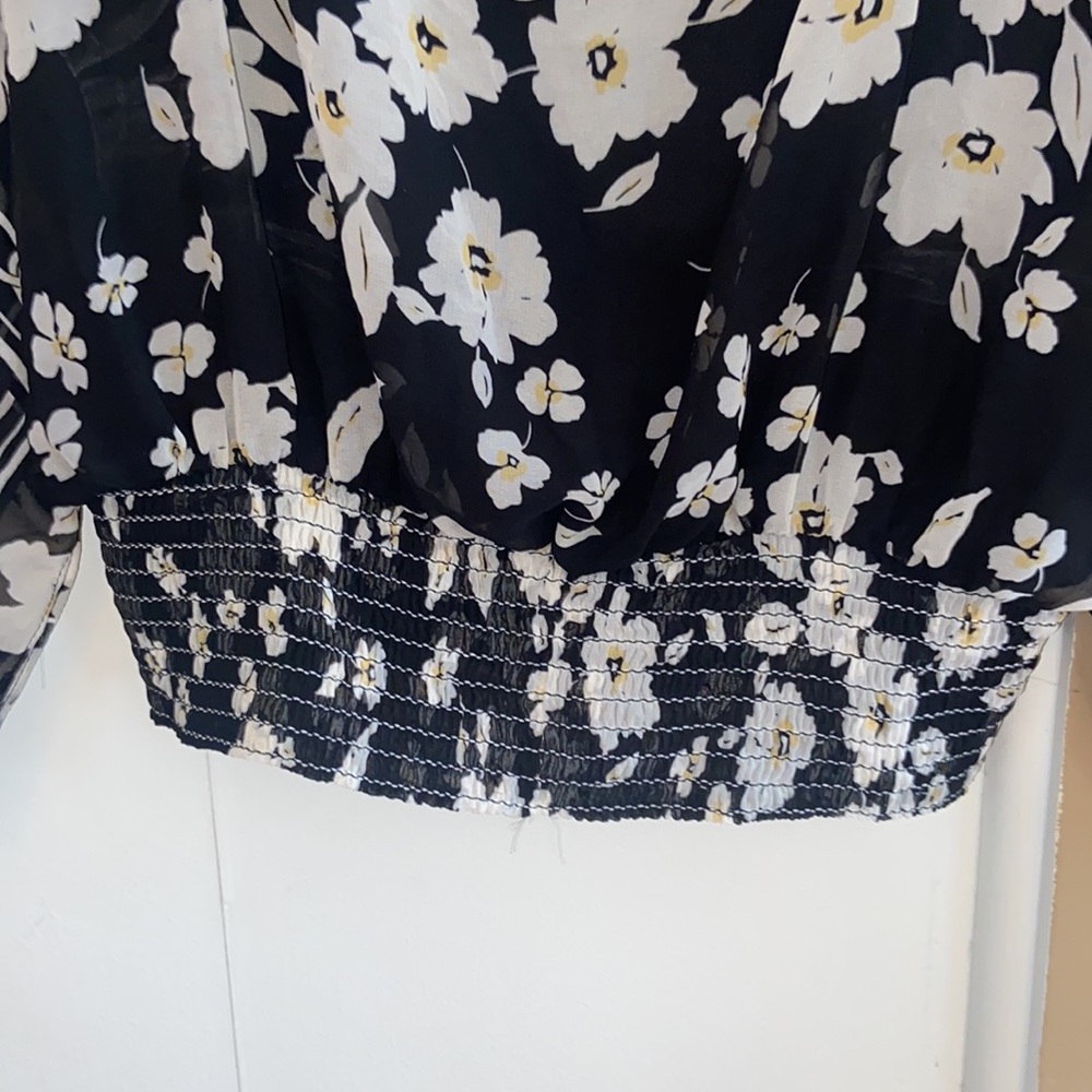 Blouse - Picture 4 of 4